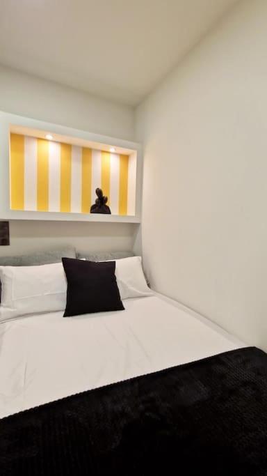 Faronita - Luxury Apt In The Heart Of Kalamata Exterior photo